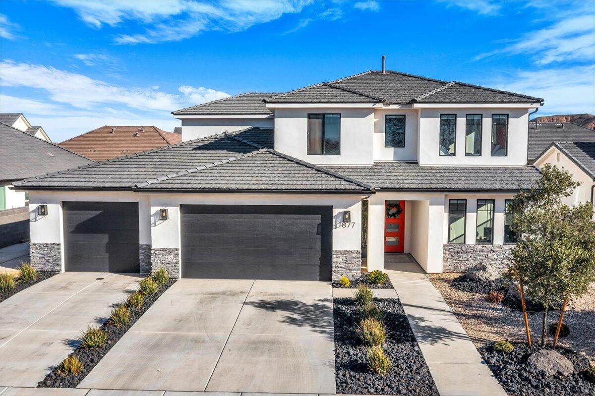 1877 Heritage Fields Dr - Photo 1