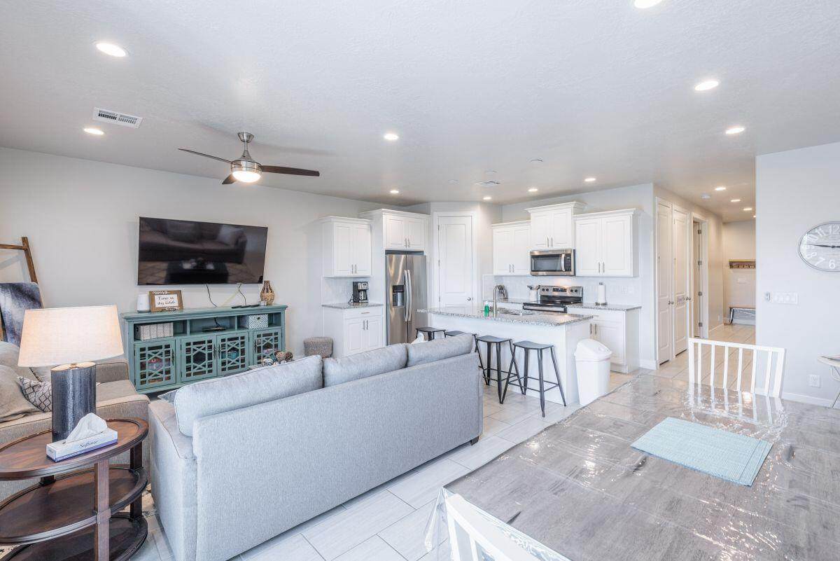 4845 Fishers Island Way - Photo 1