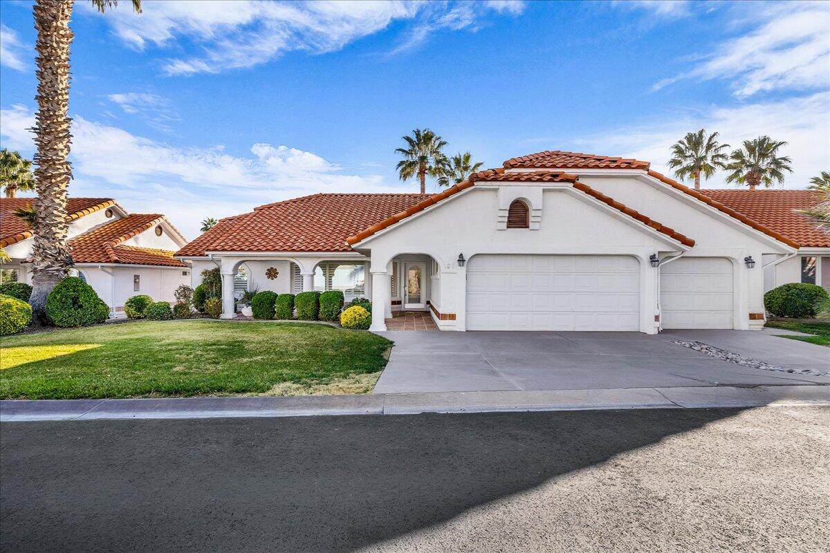 150 Crystal Lakes Dr - Photo 1