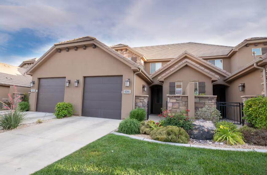 4206 Torrey Pines Dr - Photo 1