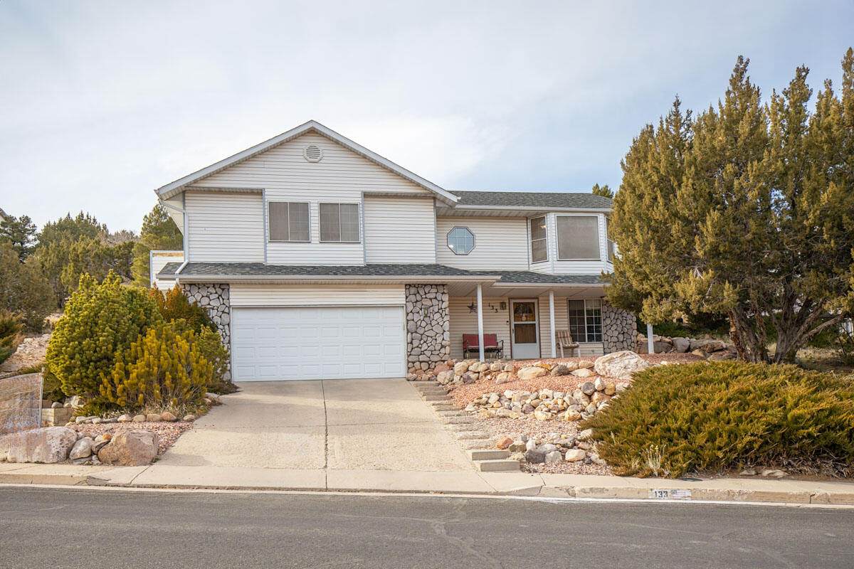 133 Guide Light Dr - Photo 1