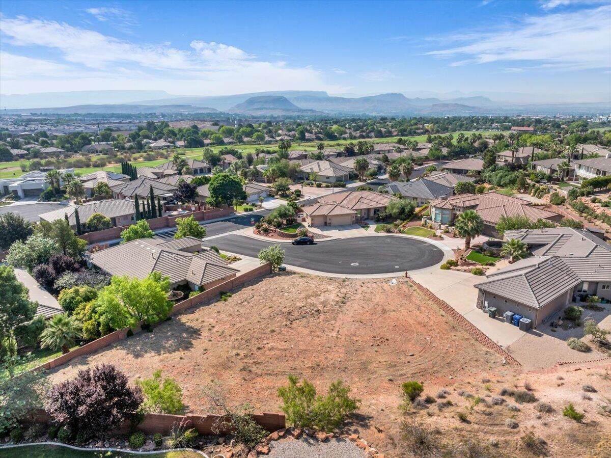  Montezuma Cir - Photo 1