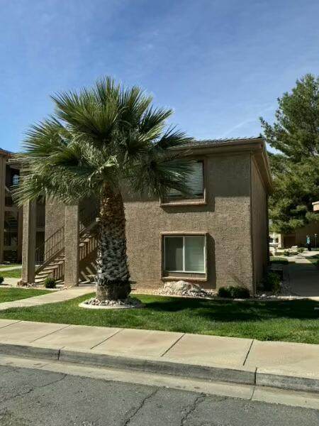 860 Village Rd - Photo 1