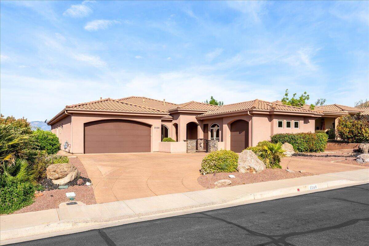2169 Gunsight Dr - Photo 1
