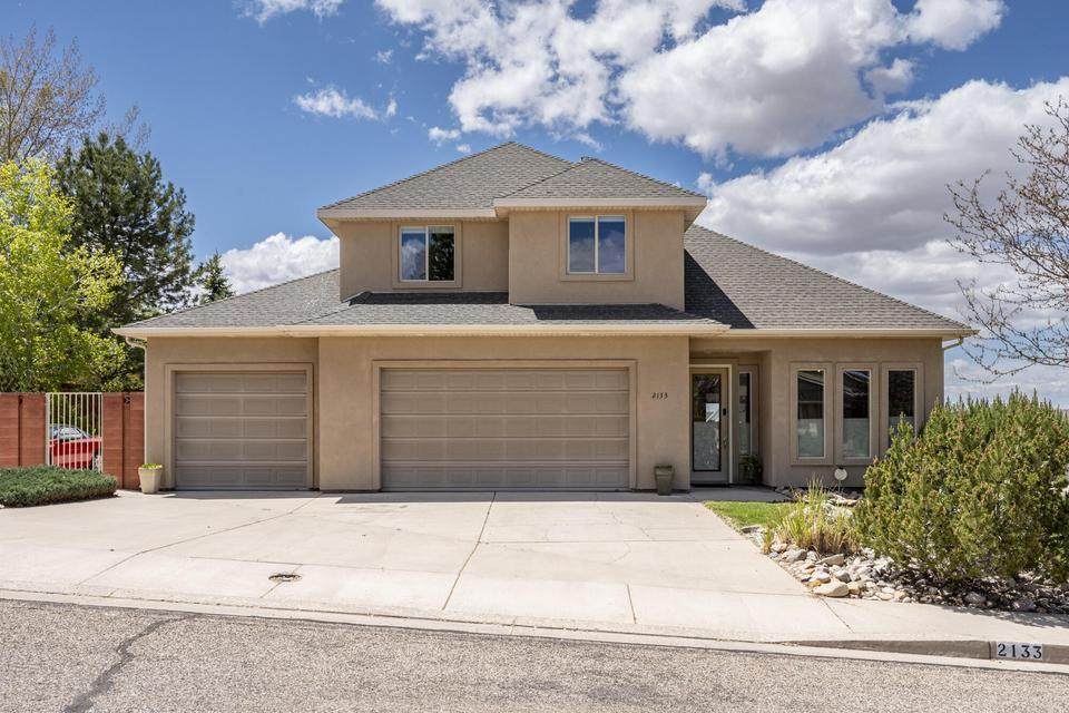 2133 Sunset Pointe Dr - Photo 1