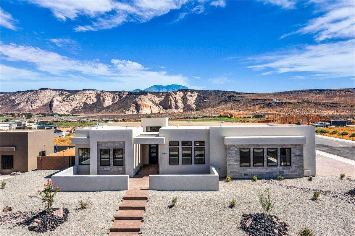 1260 Canyon Tree Dr - Photo 1