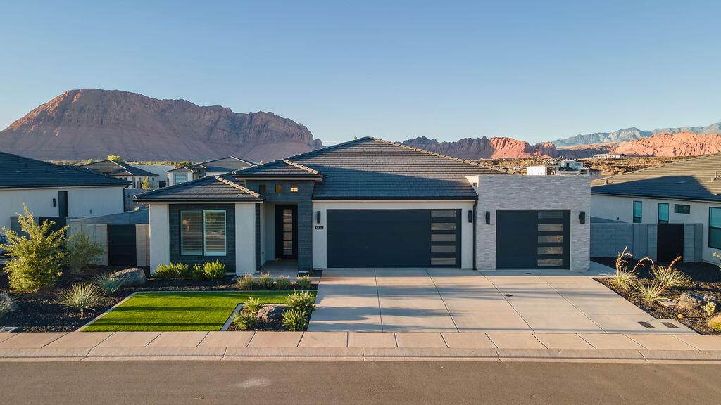 3320 Pharoah Way - Photo 1