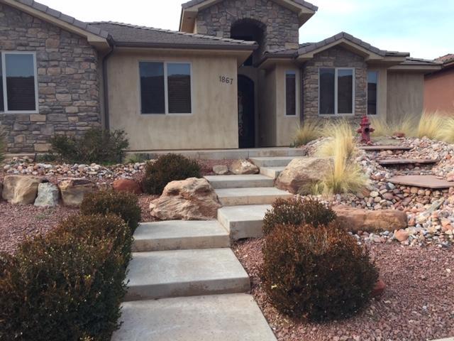 1867 Artesia Dr - Photo 1