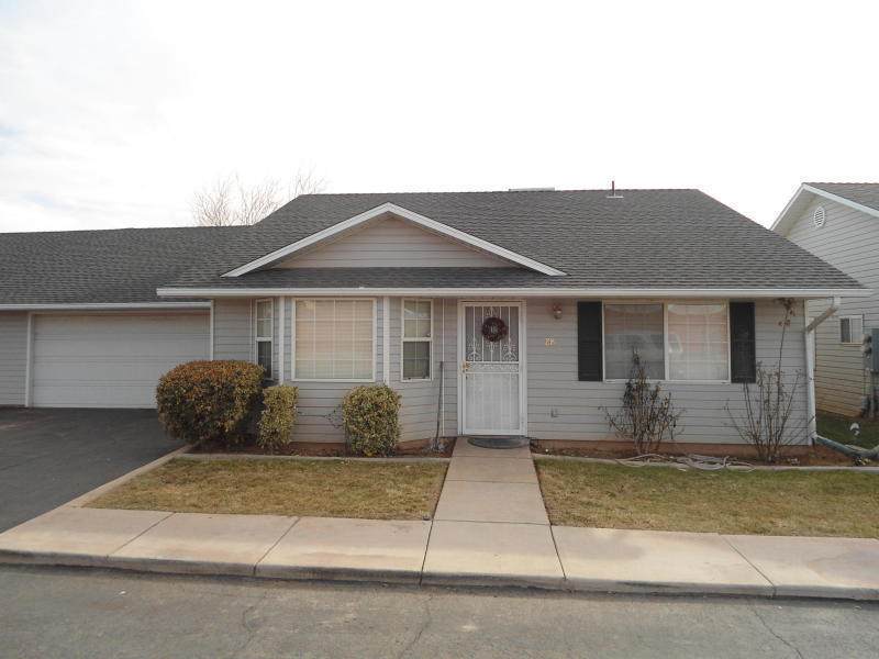 1015 1015 S River Rd - Photo 1
