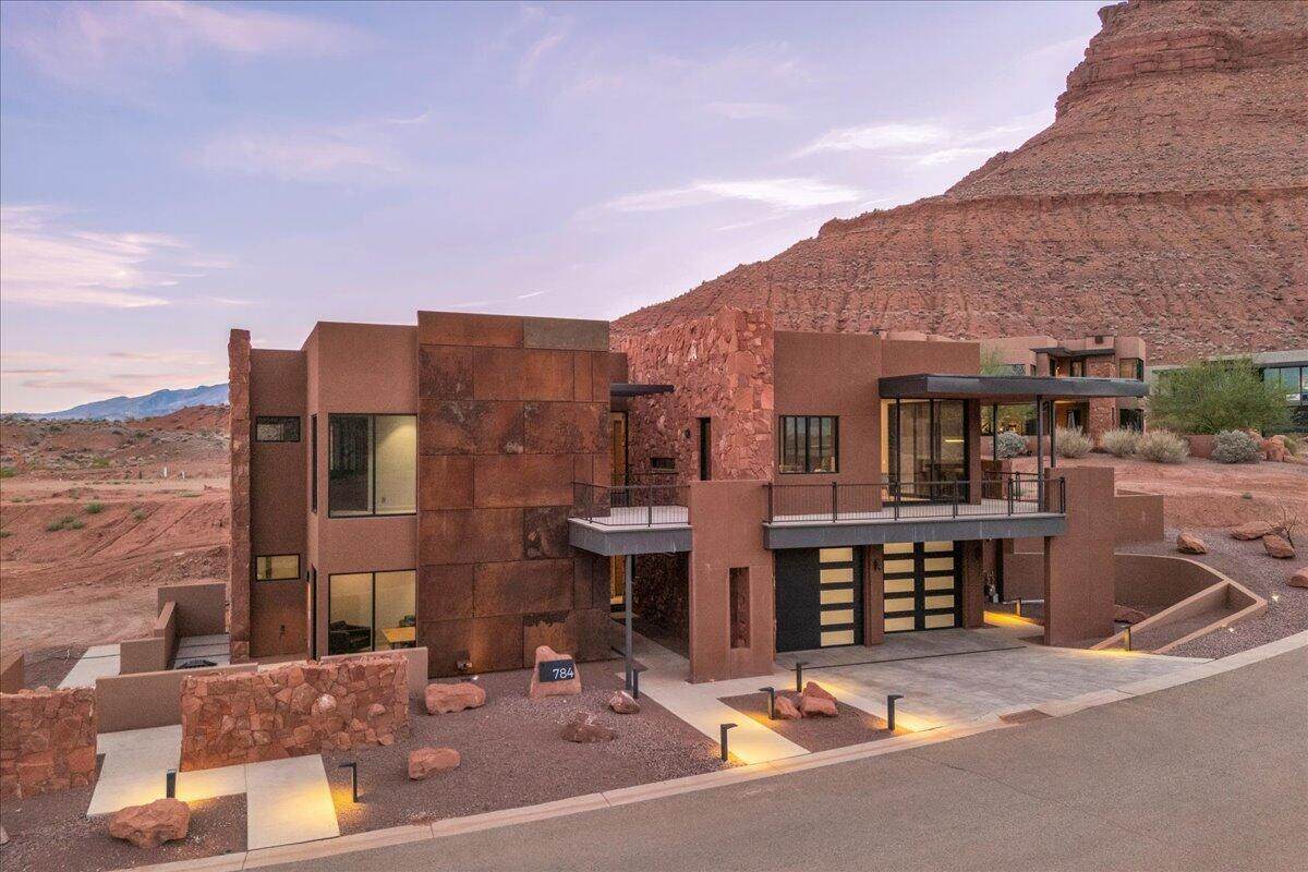 784 Sanctuary Place - Photo 1