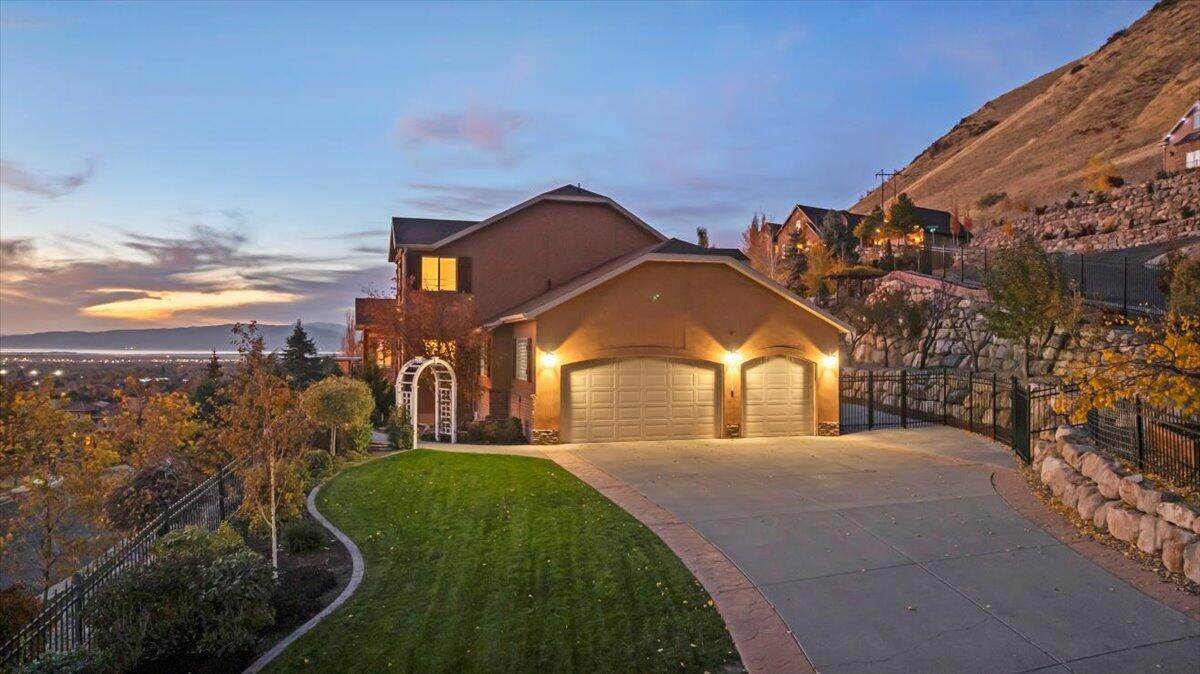 2541 Stonebury Loop Rd - Photo 1