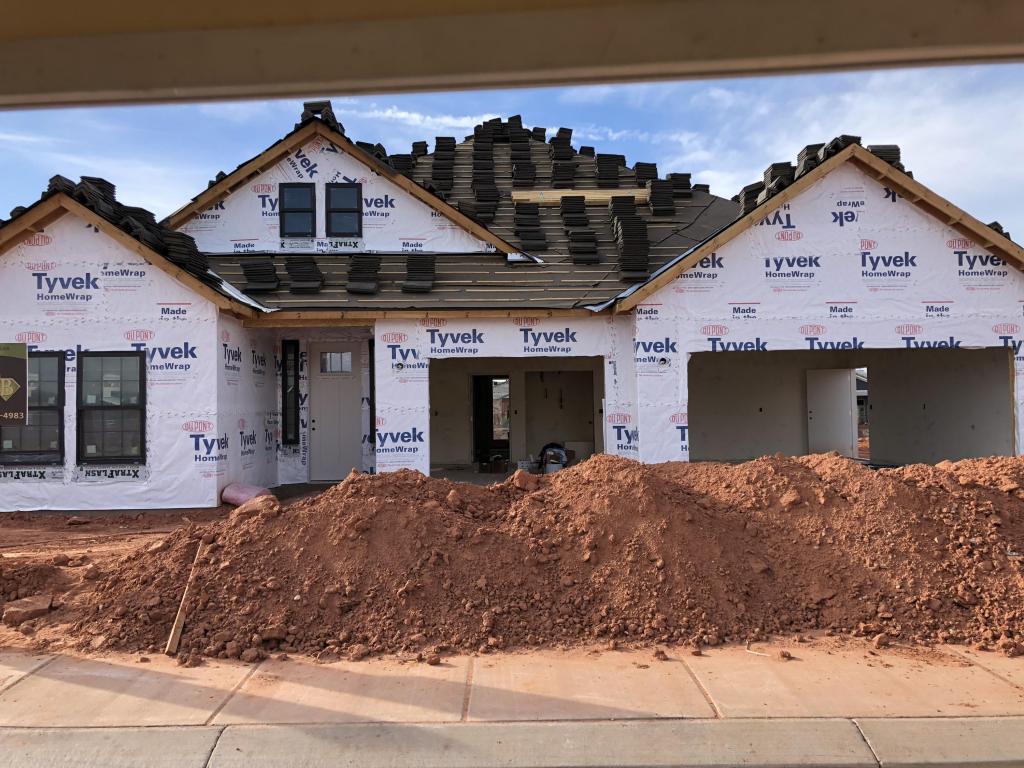 4810 Crossroads Dr - Photo 1