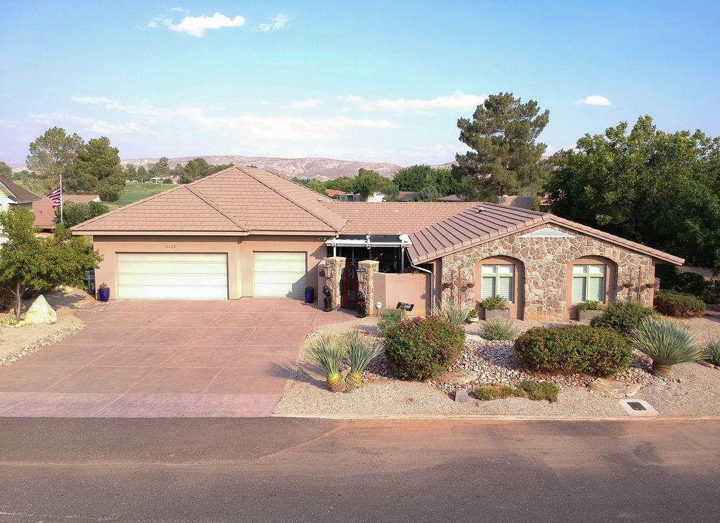3427 Bloomington Dr - Photo 1