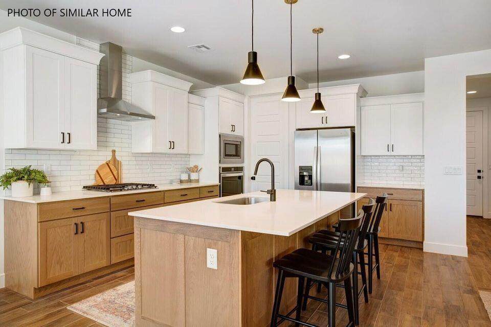 1909 Heritage Fields Dr - Photo 1