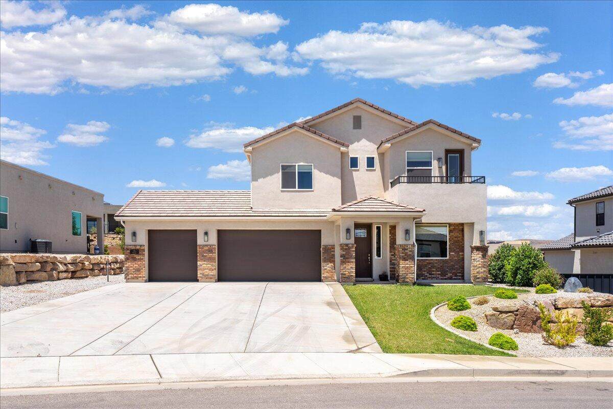402 Cecita Way - Photo 1