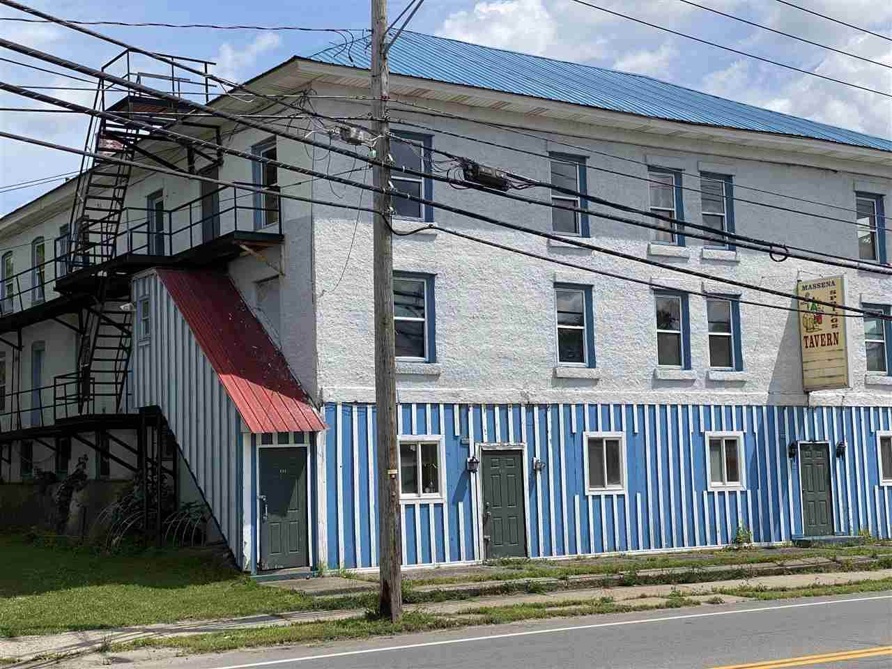 405-425 Main St - Photo 1