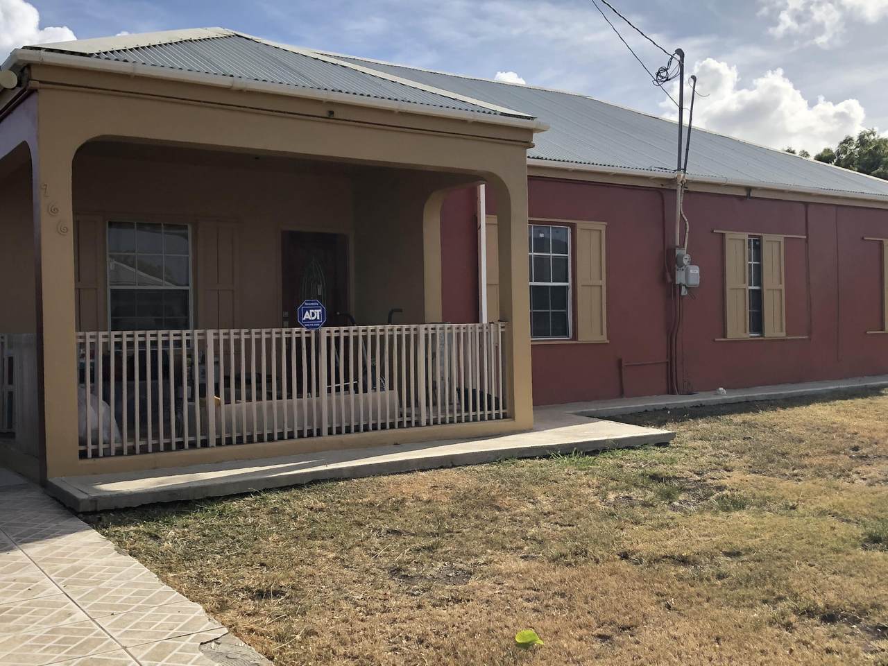 166 Carlton We - Photo 1