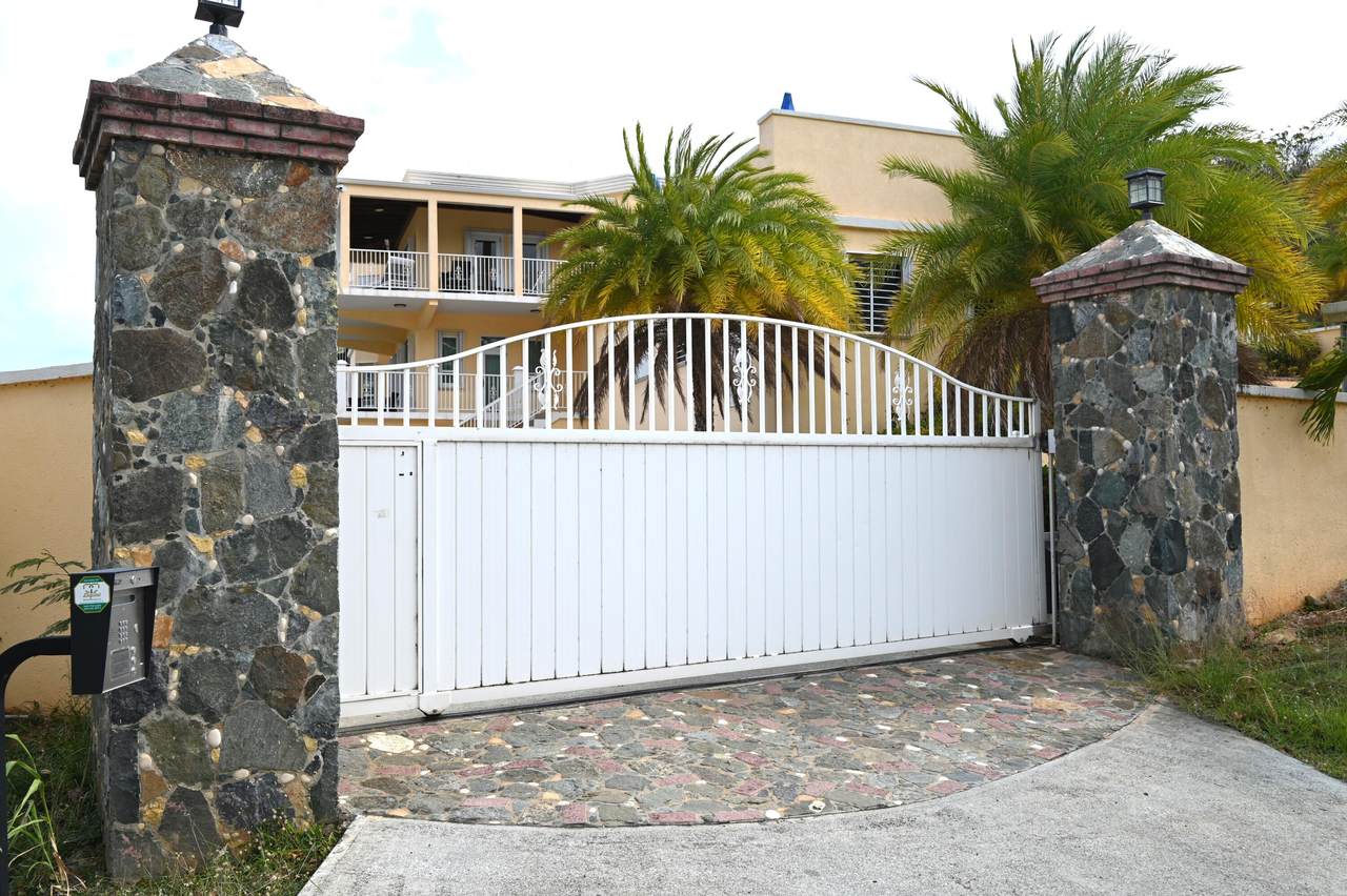 https://bt-photos.global.ssl.fastly.net/stthomas/1280_boomver_1_24-1863-2.jpg