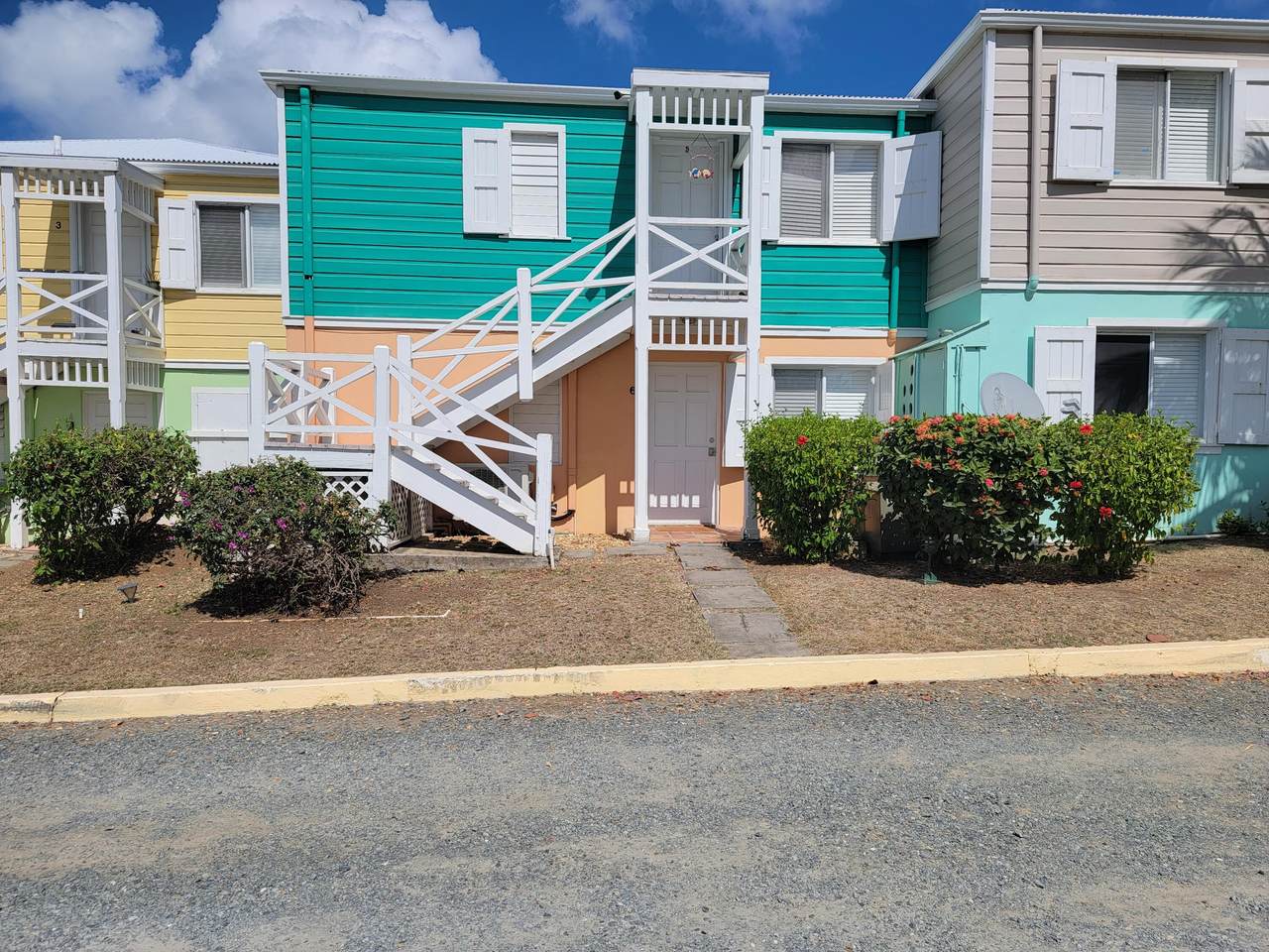 6 Southgate - Photo 1