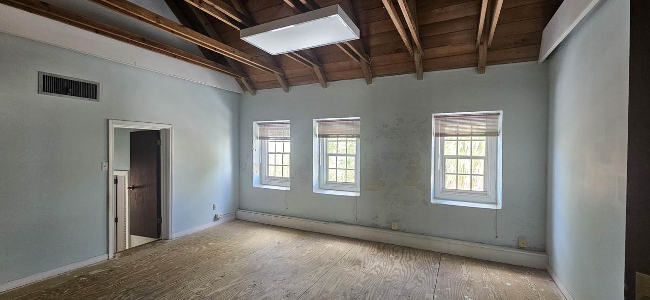 55 Up Company Street Ch - Photo 1