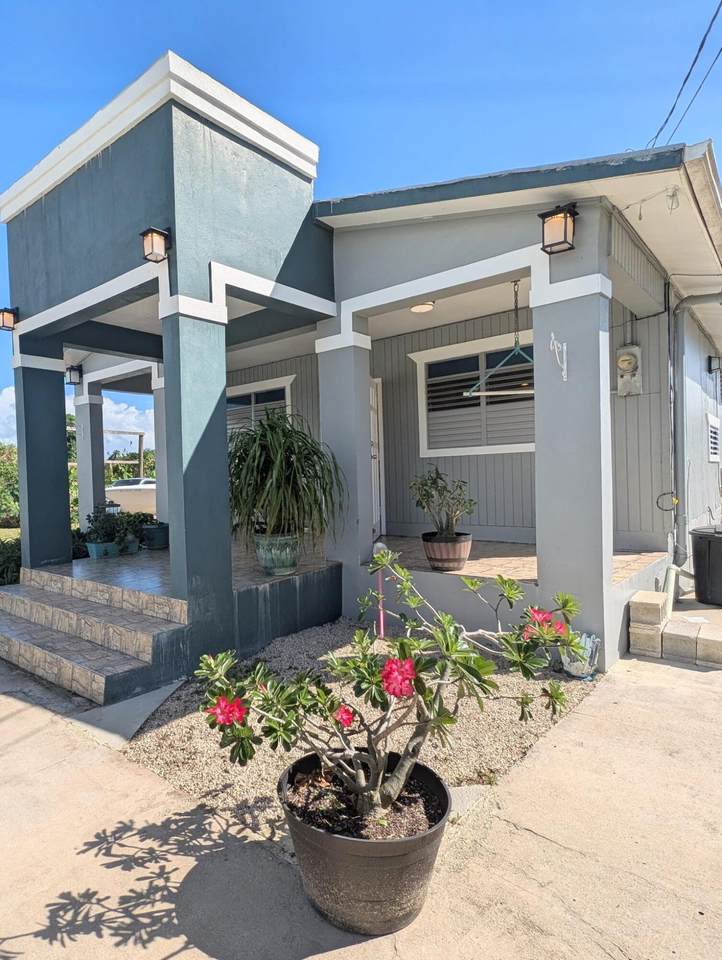 975 William's De We - Photo 1