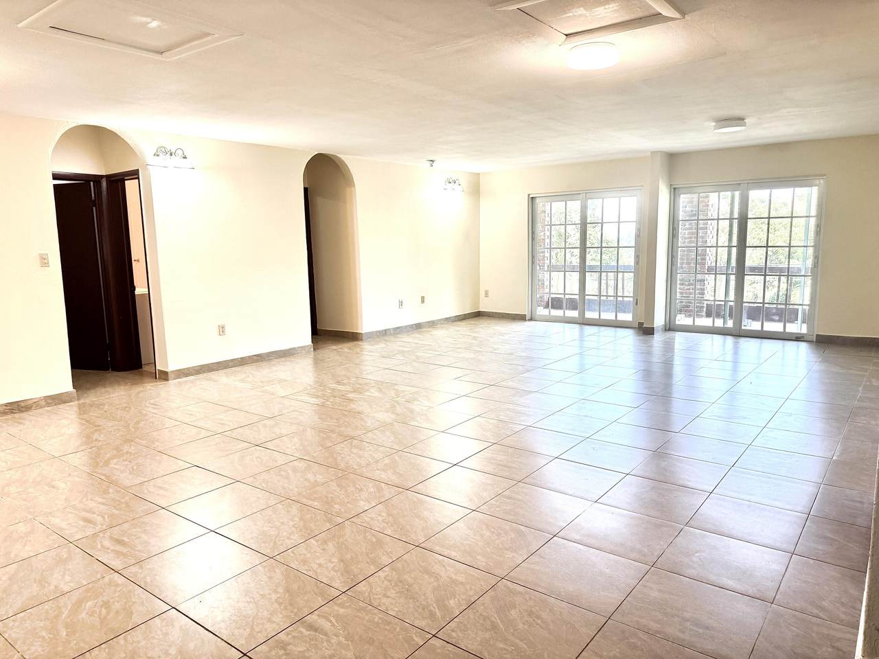 37-19 Pearl Ss - Photo 1