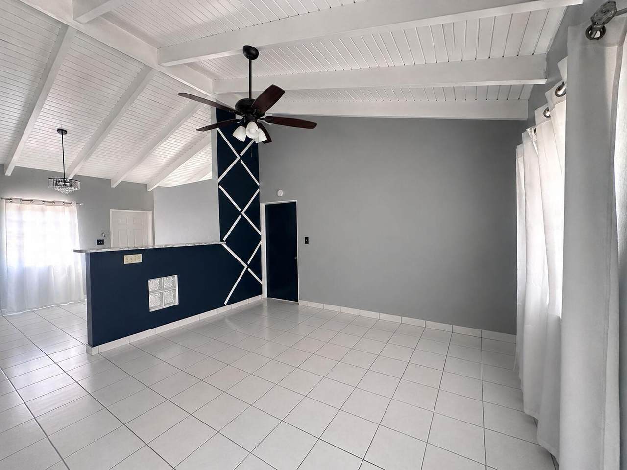 716 Strawberry Hill Qu - Photo 1