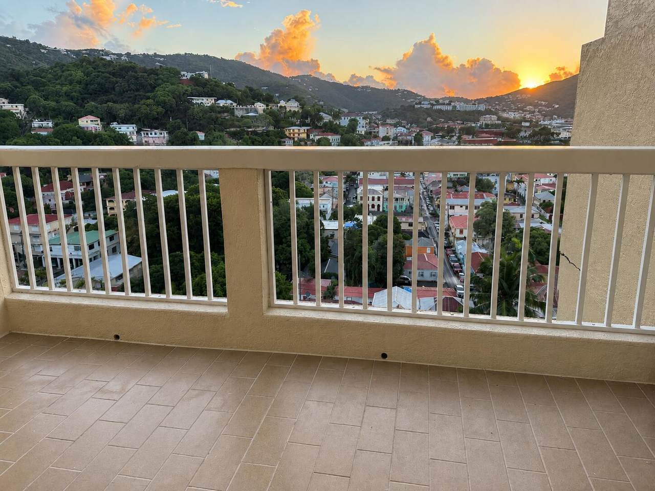 https://bt-photos.global.ssl.fastly.net/stthomas/1280_boomver_1_26-1278-2.jpg