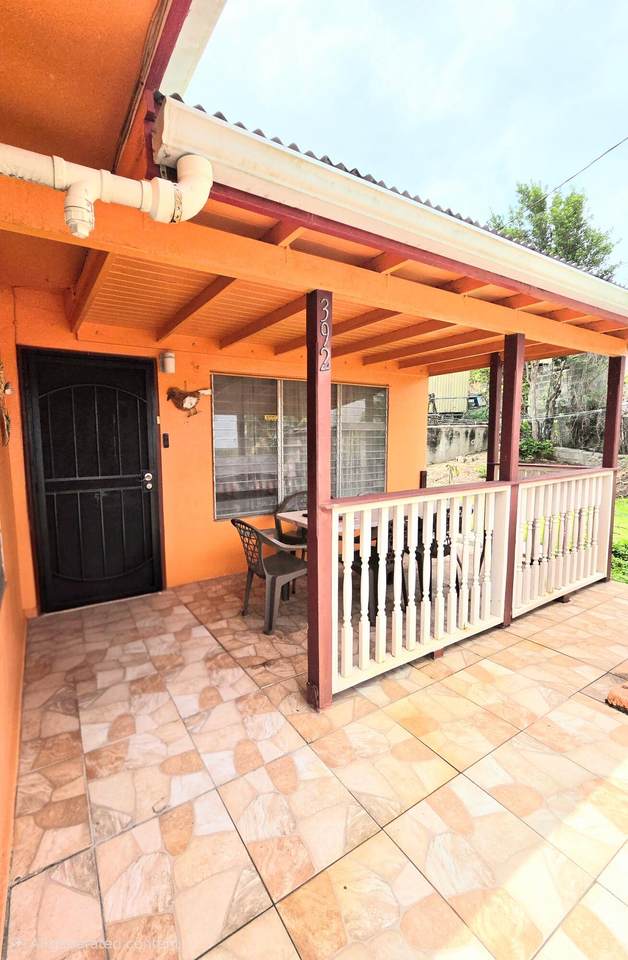 392 Strawberry Hill Qu - Photo 1