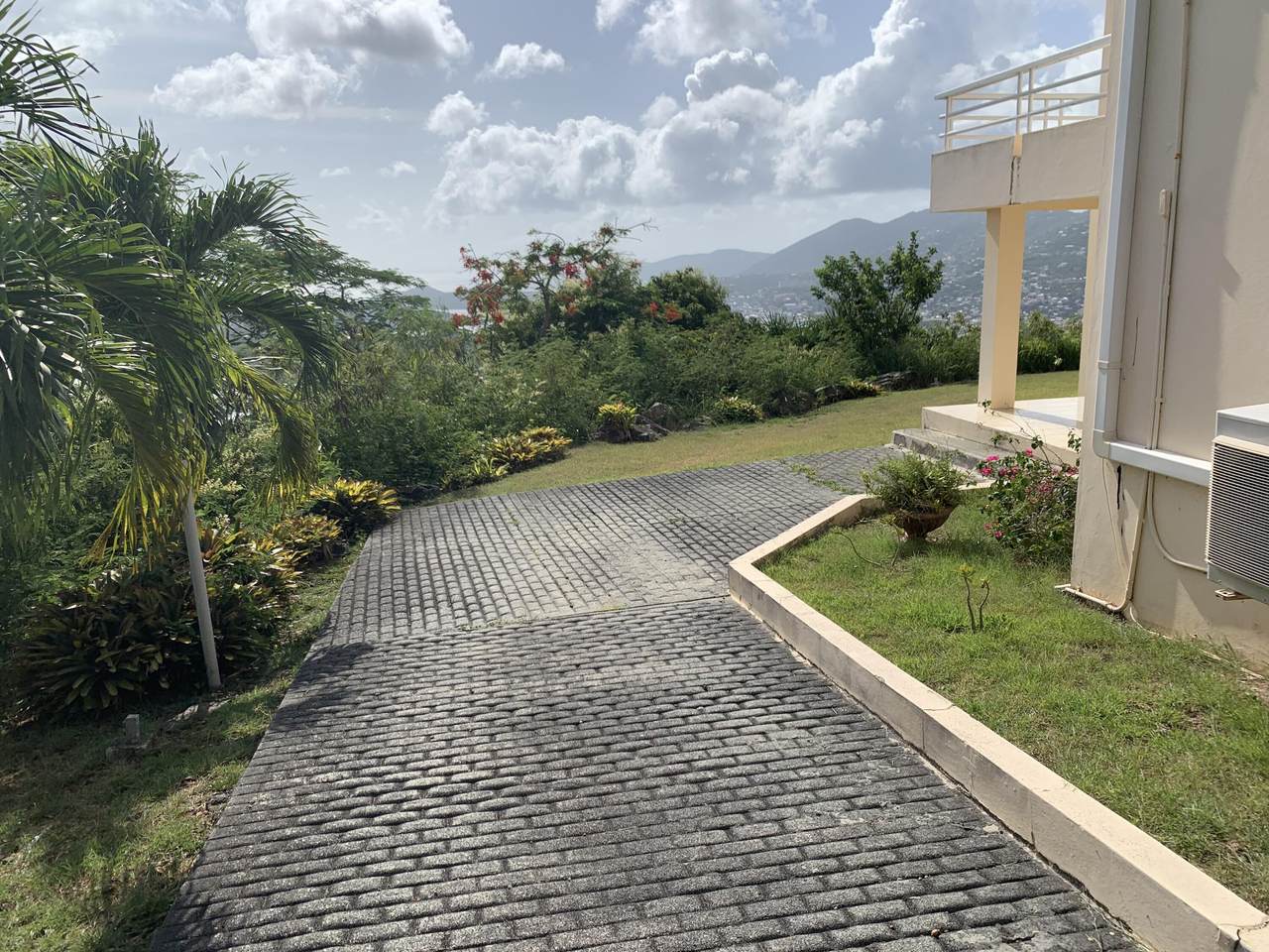 https://bt-photos.global.ssl.fastly.net/stthomas/1280_boomver_1_26-1642-2.jpg