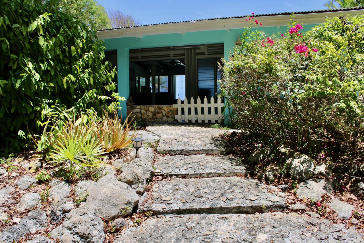 https://bt-photos.global.ssl.fastly.net/stthomas/1280_boomver_1_26-1661-2.jpg