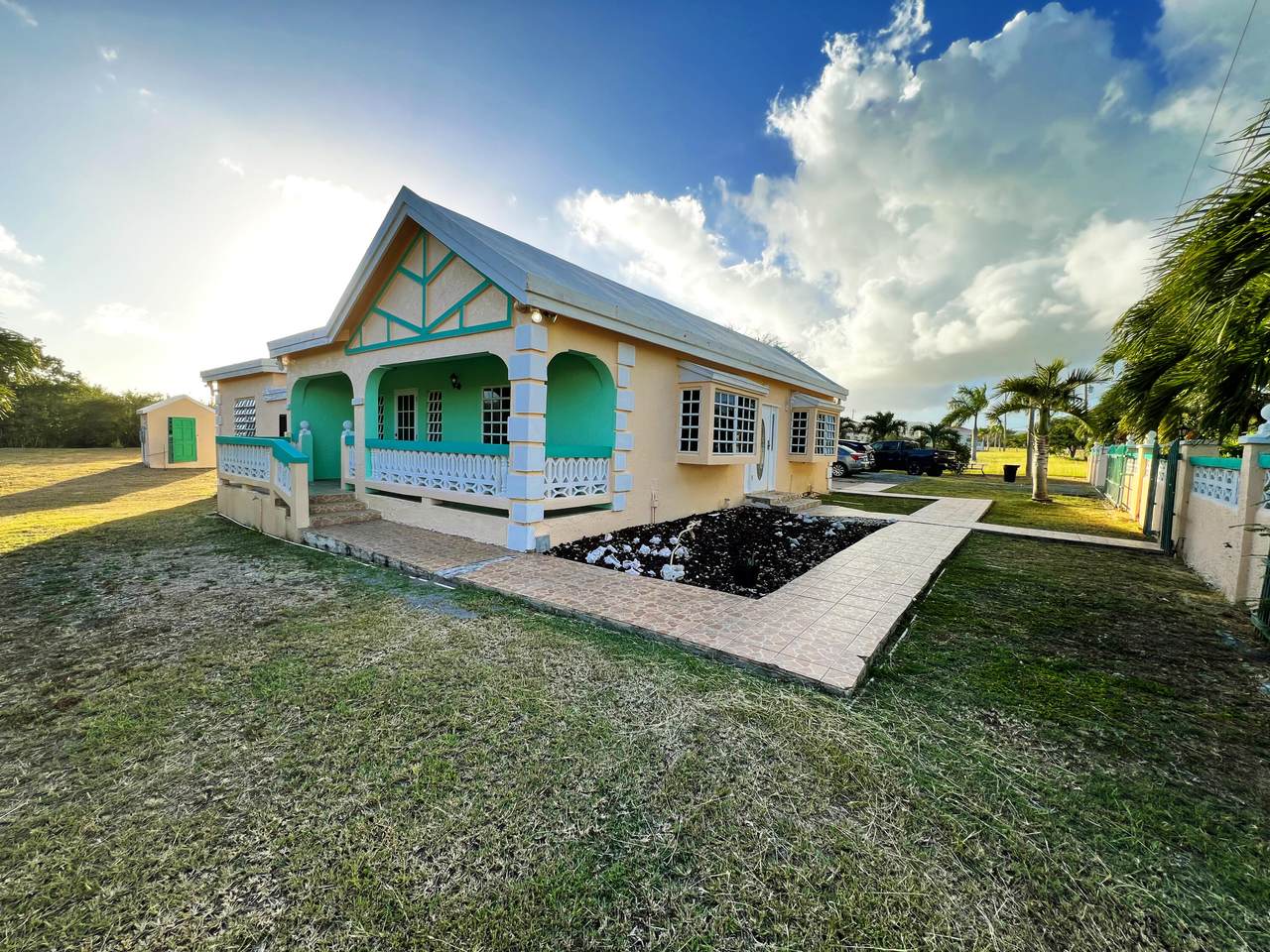 https://bt-photos.global.ssl.fastly.net/stthomas/1280_boomver_1_26-572-2.jpg