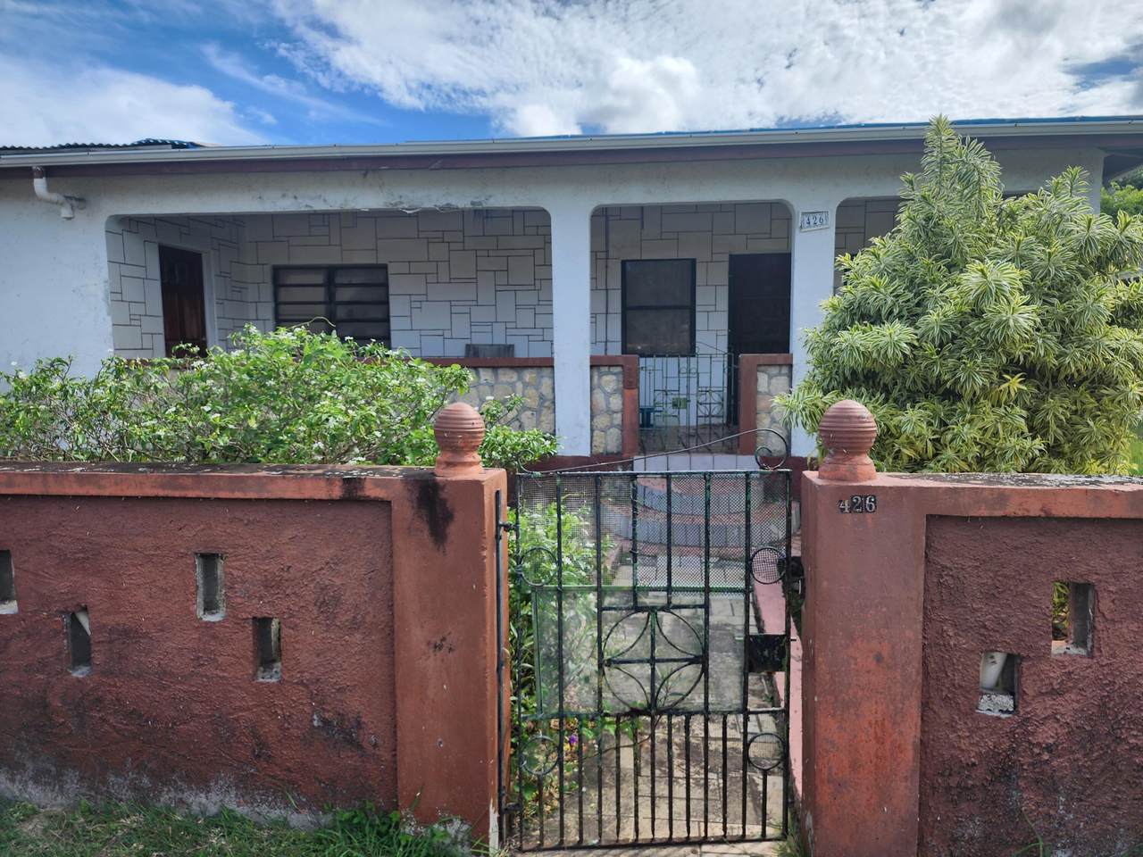 426 Strawberry Hill Qu - Photo 1