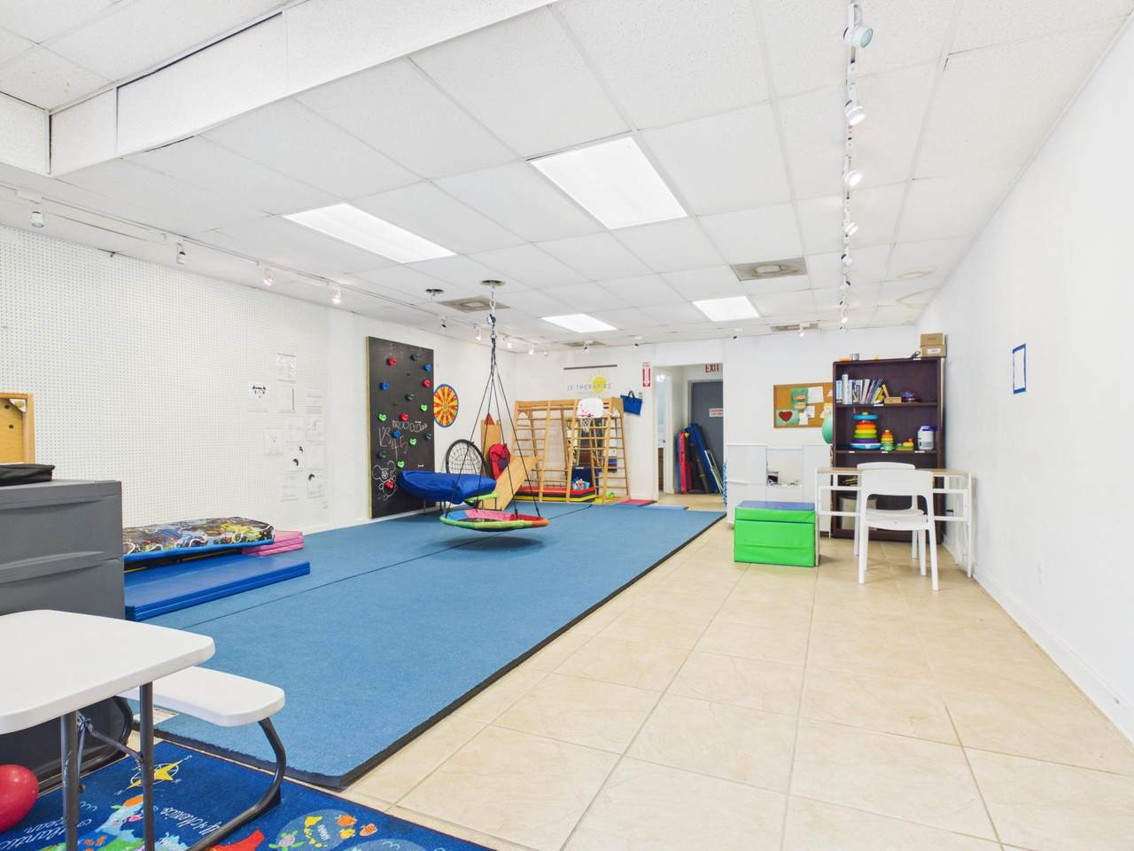 https://bt-photos.global.ssl.fastly.net/stthomas/1280_boomver_1_26-896-2.jpg