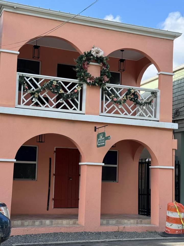 https://bt-photos.global.ssl.fastly.net/stthomas/1280_boomver_1_25-1364-2.jpg