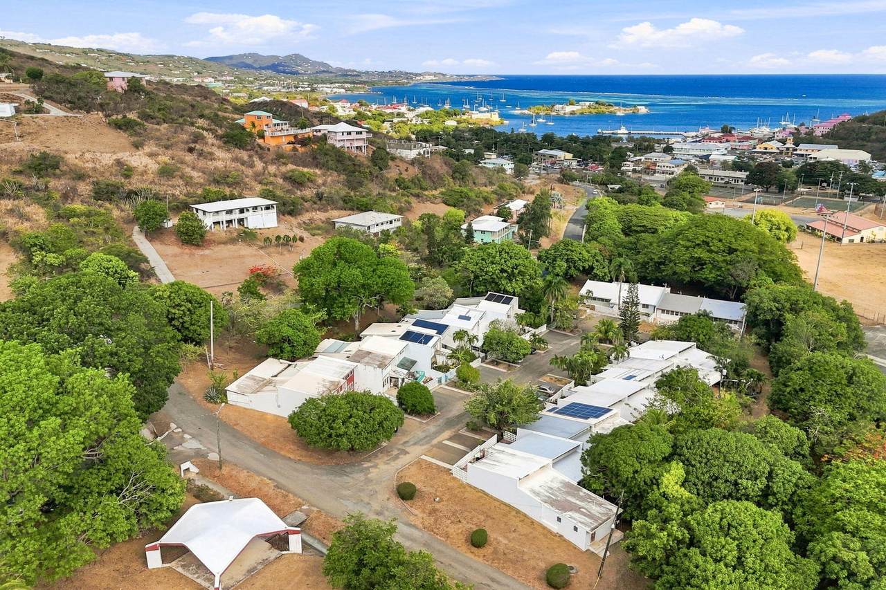 https://bt-photos.global.ssl.fastly.net/stthomas/1280_boomver_2_26-1551-2.jpg