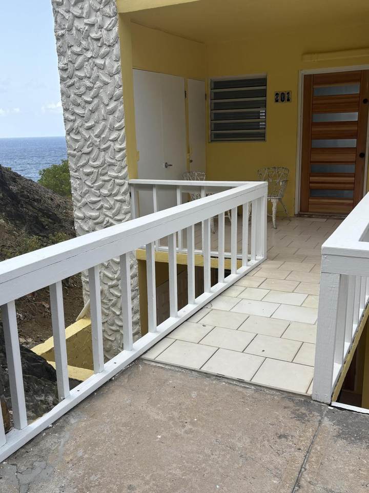 https://bt-photos.global.ssl.fastly.net/stthomas/1280_boomver_3_25-2143-2.jpg