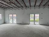 13 Thomas New - Photo 7