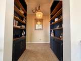 13 Sprat Hall Na - Photo 32