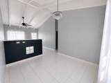 716 Strawberry Hill Qu - Photo 3