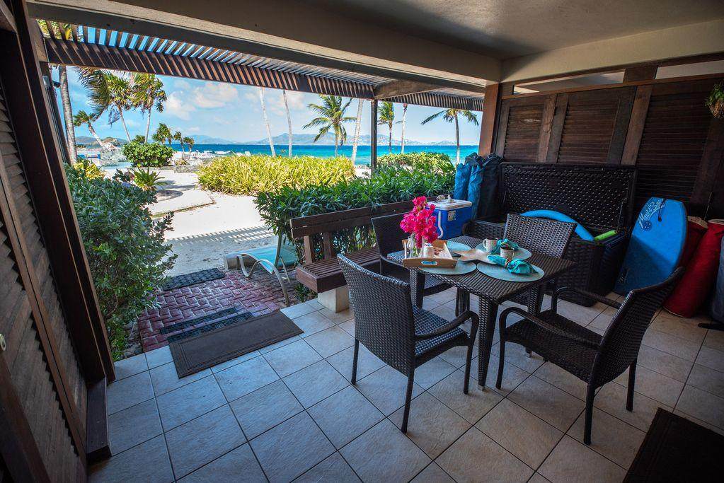 102 Smith Bay Ee - Photo 1