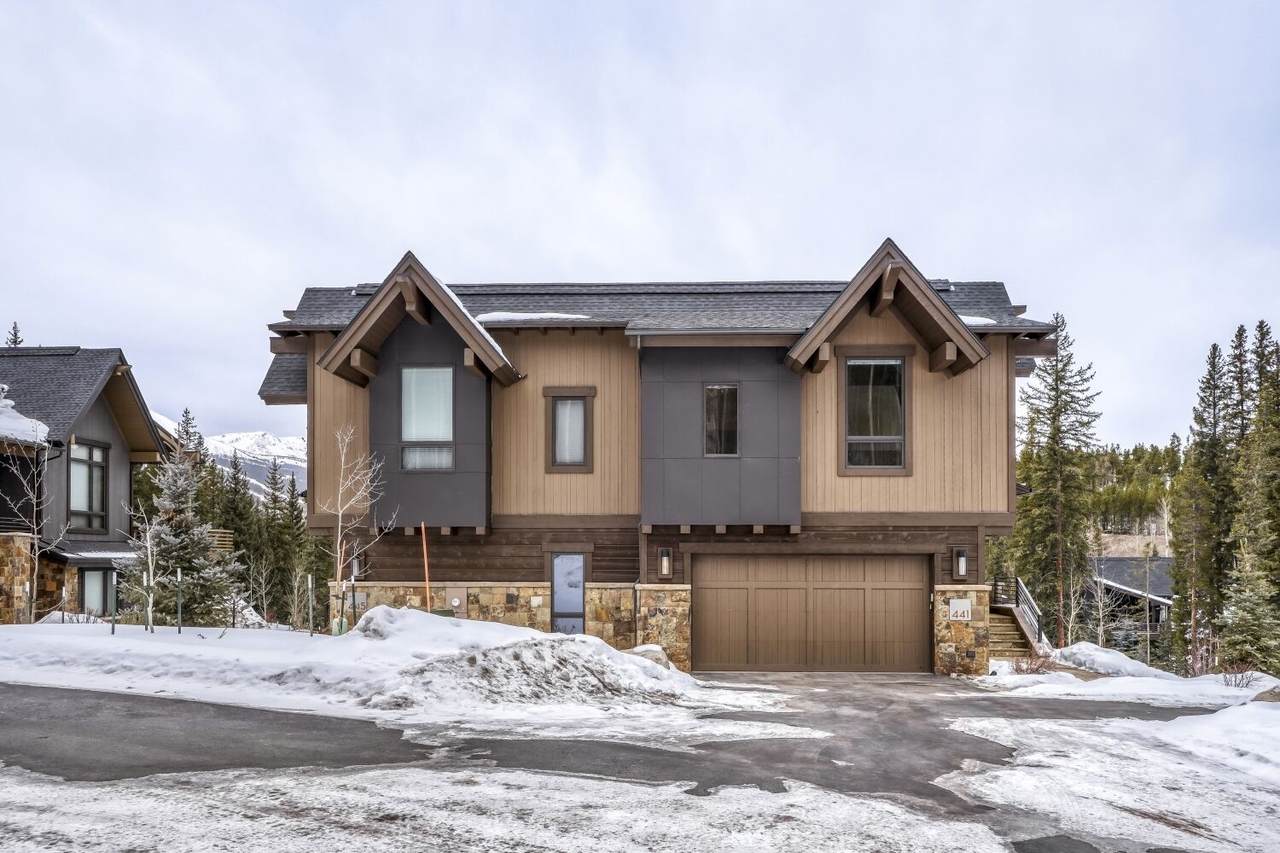 441 River Park Drive - Photo 1