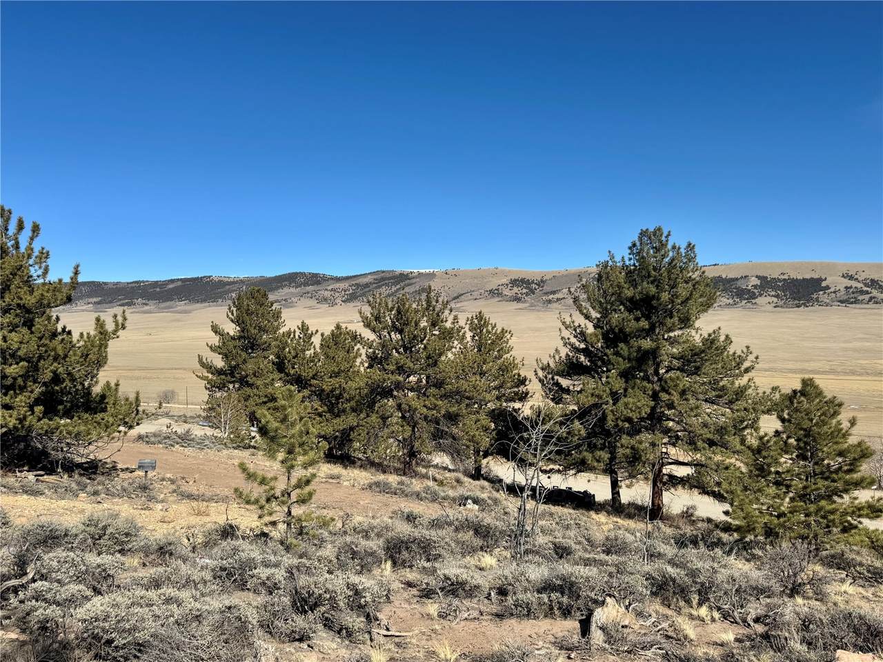 25 Redhill Court - Photo 1