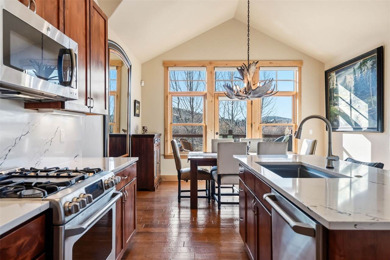 52 Spinner Place - Photo 1