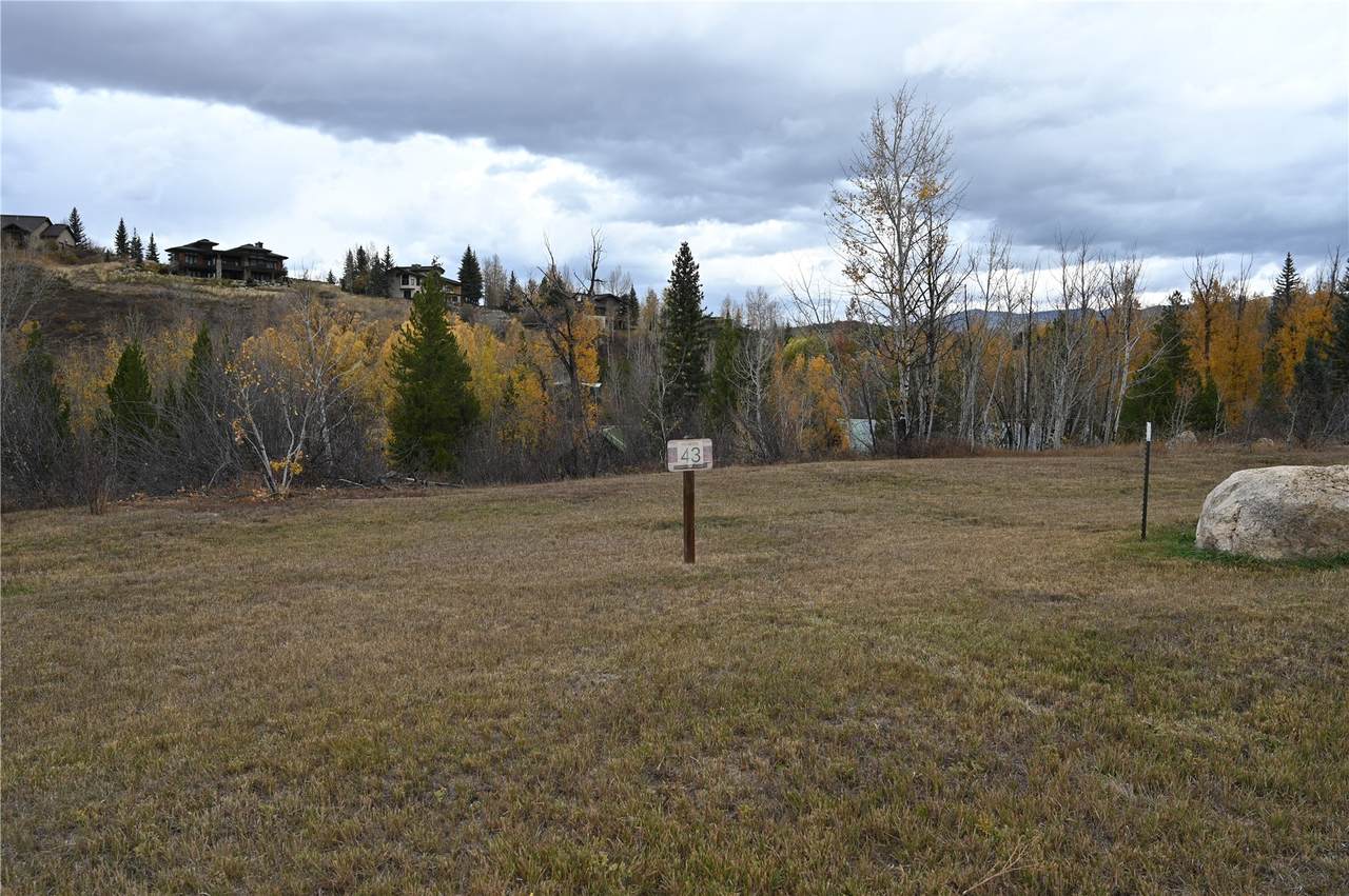 900 Angels View Way - Photo 1