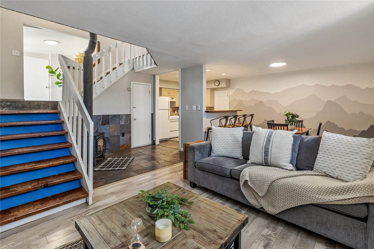 891 Fairview Boulevard - Photo 1