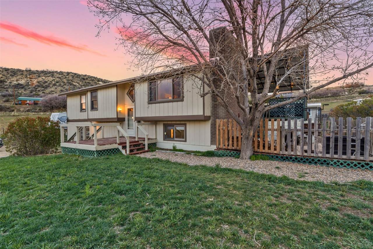 224 Meadow Lane - Photo 1