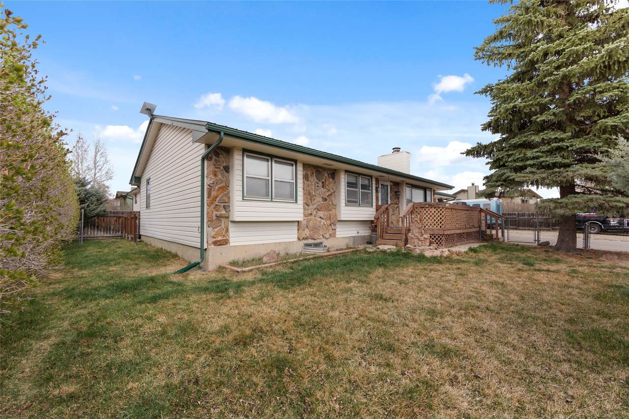 2001 Kinsey Avenue - Photo 1