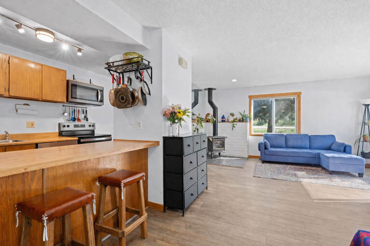 2 Sequoia Court - Photo 1