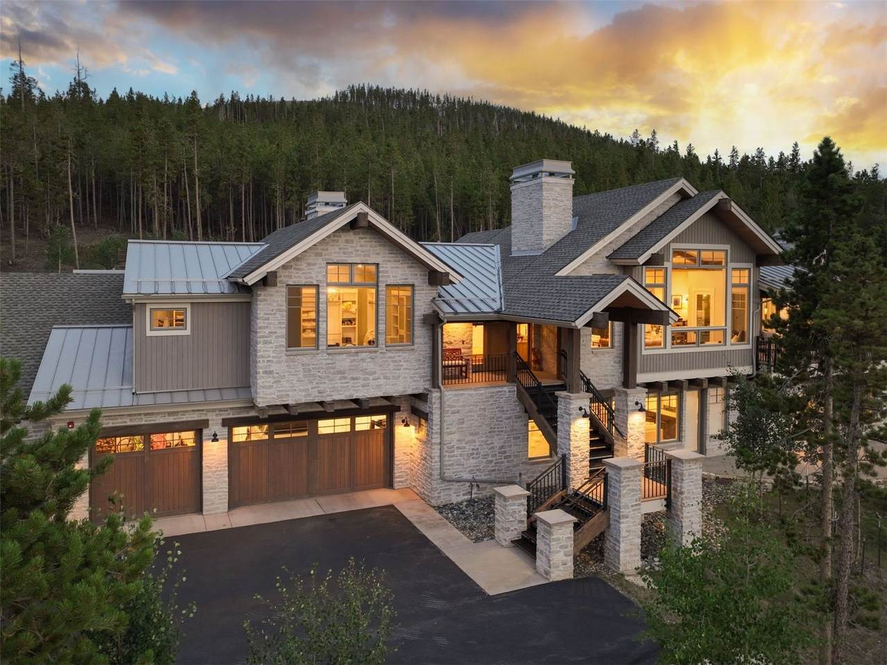 1129 Discovery Hill Drive - Photo 1